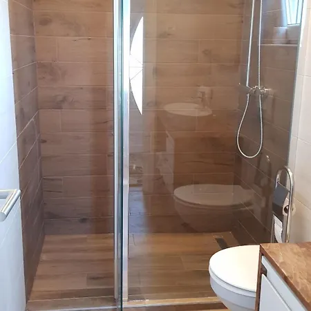 Apartament App Tina *